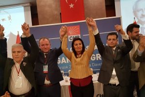 Bursa'da CHP Nil&uuml;fer il&ccedil;e kongresinde başkanlığa Tansal se&ccedil;ildi