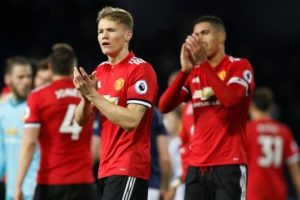 Manchester United, City'i takibi s&uuml;rd&uuml;r&uuml;yor