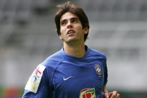 Kaka futbolculuk kariyerini noktaladı