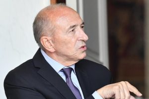 Fransa İ&ccedil;işleri Bakanından 'sığınmacı' a&ccedil;ıklaması