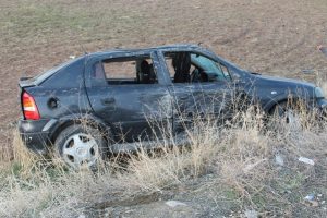 Otomobil şarampole u&ccedil;tu: 4 yaralı