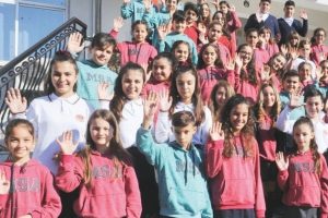 Bin 400 mevcutlu okulda 30 ikiz ve 1 &uuml;&ccedil;&uuml;z var