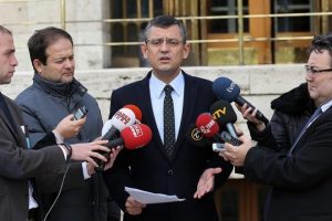 CHP Grup Başkanvekili &Ouml;zel: Belgeyi &ouml;zel kurye ile g&ouml;ndereceğiz