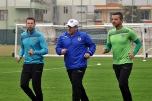 Alanyaspor İkinci Başkanı K&ouml;seoğlu: "Hocamız takımımızın başındadır"