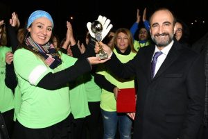 Bursalı kadınlardan kuralsız futbol