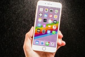 Eski iPhone'lar neden yavaşlıyor?