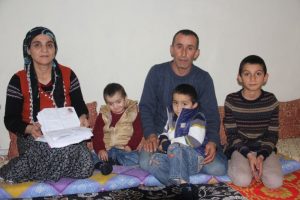 Down sendromlu, kalbi delik ve guatr hastası...