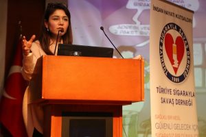 "D&uuml;nyada her altı saniyede bir kişi sigara y&uuml;z&uuml;nden &ouml;l&uuml;yor"