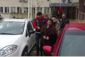 Bursa'da uyuşturucu tacirlerine su&ccedil;&uuml;st&uuml;