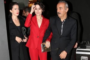 Ayrılık iddialarına el ele yanıt verdiler!