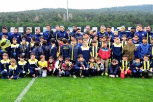 Fenerbah&ccedil;e, Atiker Konyaspor hazırlıklarına başladı