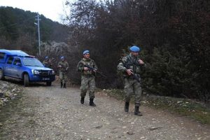 O aile 22 g&uuml;nd&uuml;r bulunamadı! Komandolar arıyor, hi&ccedil;bir iz yok