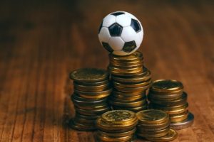 T&uuml;rkiye'de futbolcular ne kadar vergi &ouml;d&uuml;yor?
