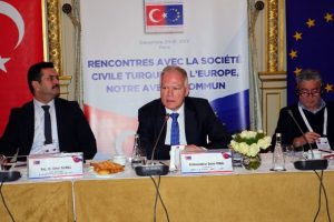 Paris'te T&uuml;rkiye-AB Sivil Toplum ve Medya Buluşması