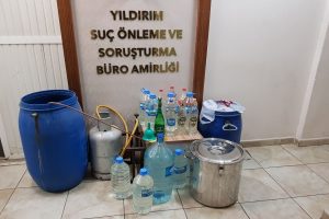 Bursa'da yılbaşı &ouml;ncesi polis su&ccedil;lulara g&ouml;z a&ccedil;tırmıyor