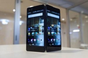 Samsung'tan katlanabilir ekranlı telefon: Galaxy X