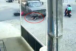 Kamyonetin altında kaldı