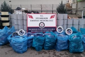 Diyarbakır'da 91 bin 990 paket ka&ccedil;ak sigara ele ge&ccedil;irildi