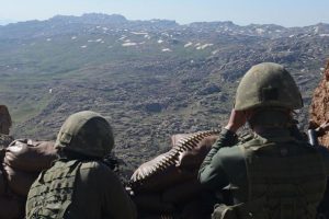 Şırnak ve Hakkari'de 5 ter&ouml;rist teslim oldu