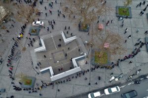 61 milyonluk kuyruk havadan g&ouml;r&uuml;nt&uuml;lendi