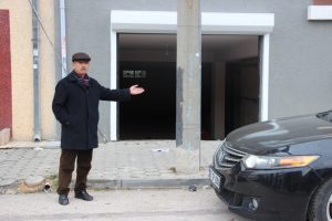 Bu garaja giriş de &ccedil;ıkış da yok