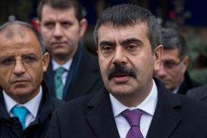MEB M&uuml;steşarı Tekin'den alan değişikliği a&ccedil;ıklaması