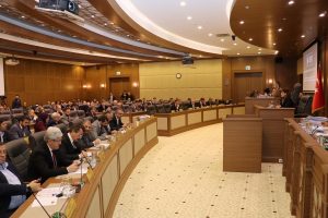 Bursa B&uuml;y&uuml;kşehir Belediye Başkanı Aktaş:  "Doğanbey &ouml;nceliğimiz değil"