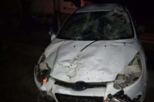 Bursa'da buzağılara &ccedil;arpan ara&ccedil; hurdaya d&ouml;nd&uuml;