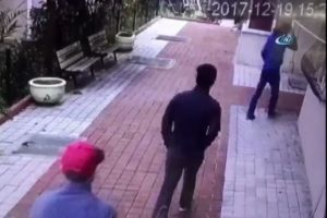 G&uuml;peg&uuml;nd&uuml;z daireyi b&ouml;yle soydular
