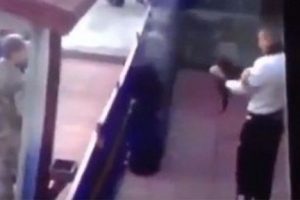 Kediye işkence yapan asker, polis yaralamaktan tutuklandı