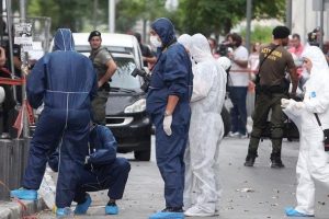 Atina'da bombalı saldırı