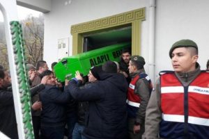 Bir vahşet daha! Eve girip, kadınları bı&ccedil;aklayarak &ouml;ld&uuml;rd&uuml;ler