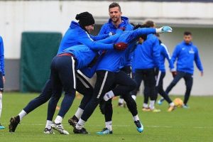 Trabzonspor Karab&uuml;kspor ma&ccedil;ı hazırlıklarını s&uuml;rd&uuml;rd&uuml;