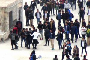 Şanlıurfa'da liseliler birbirine girdi!