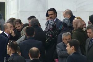 Erdoğan cuma namazını Melike Hatun Camii'nde kıldı