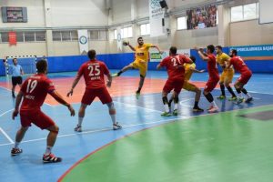 Bursa Nil&uuml;fer Belediyespor devreyi 14 puanla kapattı