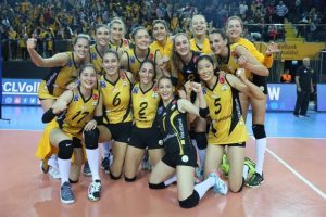 VakıfBank Kupa Voley'de yarı finalde