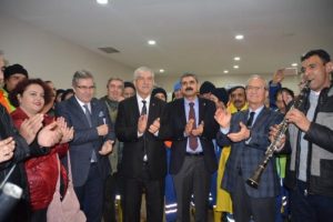 Bandırma Belediyesi'nde davullu zurnalı toplu iş s&ouml;zleşmesi