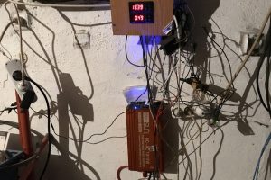 Bursa'da bu evde elektrik hi&ccedil; kesilmiyor