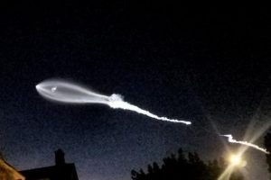 Endişe yaratan g&ouml;r&uuml;nt&uuml;! 'N&uuml;kleer UFO' paniği
