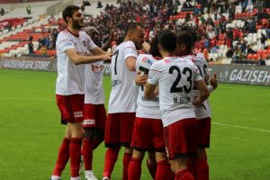 &Ccedil;aykur Rizespor deplasmanda kazandı