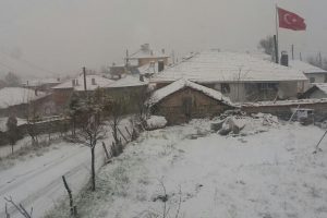 Bursa B&uuml;y&uuml;korhan beyazlara b&uuml;r&uuml;nd&uuml;!