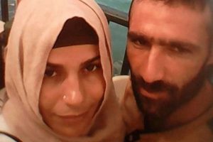 &Ouml;nce sevgilisini sonra kendini vurdu