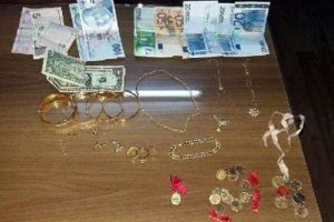&Ccedil;alındığını iddia ettiği birikimini kızı, sevgilisine vermiş