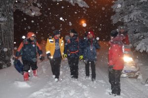 Bursa Uludağ'da kaybolan dağcılara nefes kesen kurtarma operasyonu