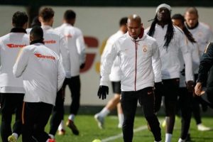 De Jong yeniden takıma d&ouml;nd&uuml;!