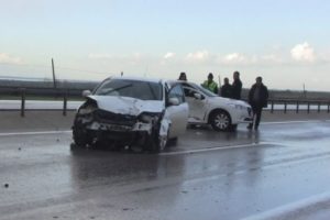 Bursa'da zincirleme kaza! 2 &ouml;l&uuml;, 8 yaralı