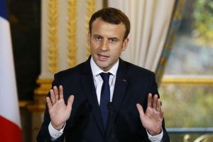 Macron'un g&ouml;&ccedil;men ve sığınmacılara y&ouml;nelik politikaları eleştirildi