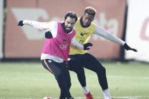 Galatasaray 7 eksikle &ccedil;alıştı