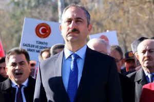 Adalet Bakanı'ndan 'KHK' a&ccedil;ıklaması